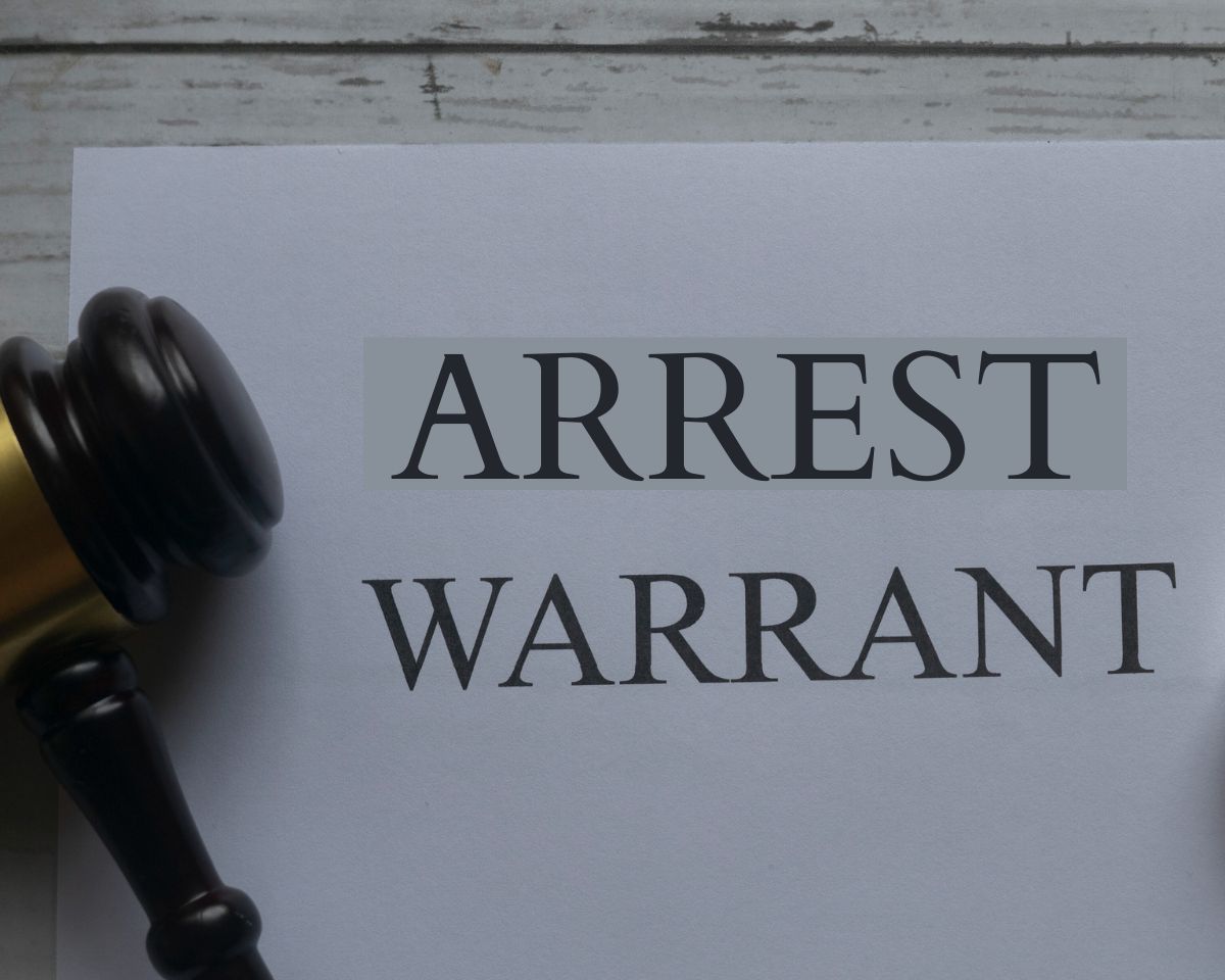ARREST WARRANT